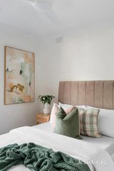 https://images.listonce.com.au/custom/160x/listings/169-nell-street-greensborough-vic-3088/780/01751780_img_10.jpg?CWE3Fa9CrII