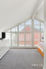 https://images.listonce.com.au/custom/160x/listings/169-osborne-street-williamstown-vic-3016/163/01826163_img_15.jpg?H2iTtcZXrJY