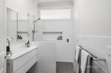 https://images.listonce.com.au/custom/160x/listings/16a-chaucer-crescent-canterbury-vic-3126/230/01326230_img_08.jpg?4MJSrsXKMpI