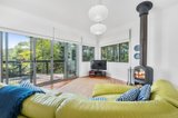https://images.listonce.com.au/custom/160x/listings/16a-falls-road-marysville-vic-3779/756/01340756_img_08.jpg?hoz-FyALvaQ