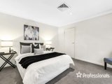 https://images.listonce.com.au/custom/160x/listings/16a-lockhart-court-kilsyth-vic-3137/907/01525907_img_08.jpg?1VxHYJW0mMQ