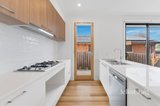 https://images.listonce.com.au/custom/160x/listings/16a-lynette-court-watsonia-vic-3087/590/01912590_img_02.jpg?RxoIXBaswP0