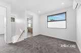 https://images.listonce.com.au/custom/160x/listings/16a-lynette-court-watsonia-vic-3087/590/01912590_img_04.jpg?UL8ZJqMyHbc