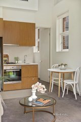 https://images.listonce.com.au/custom/160x/listings/16a-stables-lane-south-yarra-vic-3141/283/01602283_img_05.jpg?n18hHA8XJ6Y