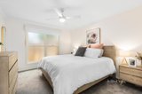 https://images.listonce.com.au/custom/160x/listings/16a-starcross-avenue-croydon-vic-3136/044/01338044_img_07.jpg?q2RPmUetm6Q