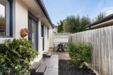 https://images.listonce.com.au/custom/160x/listings/16a-tasman-road-bentleigh-east-vic-3165/031/01572031_img_08.jpg?yNyGQanB0ow