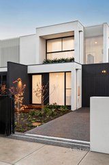 https://images.listonce.com.au/custom/160x/listings/16b-foster-avenue-glen-huntly-vic-3163/893/01705893_img_26.jpg?TAp--519OQA