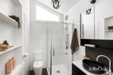 https://images.listonce.com.au/custom/160x/listings/17-acland-street-st-kilda-vic-3182/780/01950780_img_08.jpg?SPdwn2HfMNE
