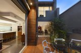 https://images.listonce.com.au/custom/160x/listings/17-albert-place-richmond-vic-3121/199/00097199_img_10.jpg?dk4o8iXMq5I