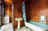 https://images.listonce.com.au/custom/160x/listings/17-albert-street-east-melbourne-vic-3002/827/01705827_img_09.jpg?jIKRKQ9rp3U