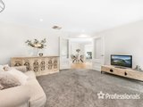 https://images.listonce.com.au/custom/160x/listings/17-aylesbury-avenue-bayswater-north-vic-3153/881/01525881_img_03.jpg?KrEQ15pkI9Q