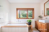 https://images.listonce.com.au/custom/160x/listings/17-bakehouse-road-panton-hill-vic-3759/959/01932959_img_10.jpg?WXB42NaKyvE