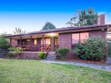 https://images.listonce.com.au/custom/160x/listings/17-barina-avenue-mooroolbark-vic-3138/479/01524479_img_01.jpg?welri0LfqTk