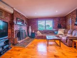 https://images.listonce.com.au/custom/160x/listings/17-barina-avenue-mooroolbark-vic-3138/479/01524479_img_03.jpg?1gtn8PUQVSA