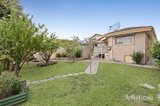 https://images.listonce.com.au/custom/160x/listings/17-barton-street-doncaster-east-vic-3109/018/01828018_img_09.jpg?fZ4ONToebrA