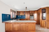https://images.listonce.com.au/custom/160x/listings/17-beacon-point-road-clifton-springs-vic-3222/118/01943118_img_02.jpg?dvD6k4aT6WU