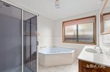 https://images.listonce.com.au/custom/160x/listings/17-beacon-point-road-clifton-springs-vic-3222/118/01943118_img_07.jpg?QCiAg0lqJVw
