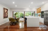 https://images.listonce.com.au/custom/160x/listings/17-bellaire-court-beaumaris-vic-3193/100/01988100_img_06.jpg?iwYCtXeP4f0