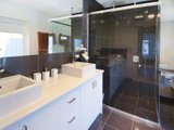 https://images.listonce.com.au/custom/160x/listings/17-birchwood-drive-st-albans-park-vic-3219/703/01699703_img_10.jpg?RNg7k97Ibvg
