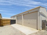 https://images.listonce.com.au/custom/160x/listings/17-birchwood-drive-st-albans-park-vic-3219/703/01699703_img_14.jpg?-r6ZLgVT-R4