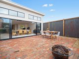 https://images.listonce.com.au/custom/160x/listings/17-blair-street-golden-point-vic-3350/022/00898022_img_11.jpg?MQzAUcX9lK4