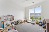 https://images.listonce.com.au/custom/160x/listings/17-blanc-court-brown-hill-vic-3350/895/01956895_img_13.jpg?sE3F6k6tVCc