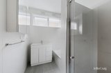 https://images.listonce.com.au/custom/160x/listings/17-bolinda-road-balwyn-north-vic-3104/670/01928670_img_10.jpg?8xJU5HouPLQ