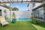 https://images.listonce.com.au/custom/160x/listings/17-bridge-street-brighton-vic-3186/702/01362702_img_10.jpg?yAjQi81rlcE