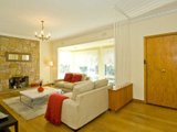 https://images.listonce.com.au/custom/160x/listings/17-brocka-avenue-belmont-vic-3216/302/01699302_img_03.jpg?WiqzGNxfsH8