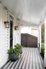 https://images.listonce.com.au/custom/160x/listings/17-buena-vista-drive-montmorency-vic-3094/058/01704058_img_03.jpg?vYAAYyL4mrE