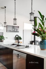 https://images.listonce.com.au/custom/160x/listings/17-buena-vista-drive-montmorency-vic-3094/058/01704058_img_07.jpg?gYPXRtFl0o0
