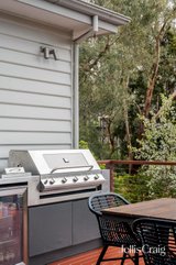 https://images.listonce.com.au/custom/160x/listings/17-calrossie-avenue-montmorency-vic-3094/326/01781326_img_21.jpg?jN4PvQLIALE