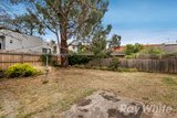 https://images.listonce.com.au/custom/160x/listings/17-cameron-road-box-hill-north-vic-3129/850/01660850_img_08.jpg?gZCvfijtxR0