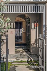 https://images.listonce.com.au/custom/160x/listings/17-canning-street-north-melbourne-vic-3051/338/01942338_img_02.jpg?-EDs8JlediI