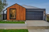 https://images.listonce.com.au/custom/160x/listings/17-carbery-way-lucas-vic-3350/138/01539138_img_01.jpg?_tg0yP6w6X4