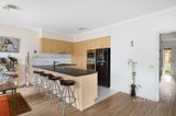https://images.listonce.com.au/custom/160x/listings/17-cascades-view-yallambie-vic-3085/340/01726340_img_02.jpg?uMogwtBV0Cg