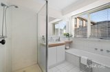 https://images.listonce.com.au/custom/160x/listings/17-cathies-lane-wantirna-south-vic-3152/662/01935662_img_09.jpg?rwLDWnDGvQE