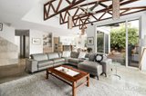 https://images.listonce.com.au/custom/160x/listings/17-cavell-court-beaumaris-vic-3193/437/01900437_img_05.jpg?GQuHF263eJY