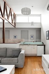 https://images.listonce.com.au/custom/160x/listings/17-cavell-court-beaumaris-vic-3193/437/01900437_img_25.jpg?8igomuCFH2I
