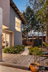 https://images.listonce.com.au/custom/160x/listings/17-cavell-court-beaumaris-vic-3193/437/01900437_img_26.jpg?lF4NYRG8u9k