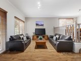 https://images.listonce.com.au/custom/160x/listings/17-cityview-court-eltham-vic-3095/538/00968538_img_04.jpg?1HwcLM6RU4A