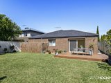 https://images.listonce.com.au/custom/160x/listings/17-civic-parade-seaholme-vic-3018/810/01203810_img_05.jpg?KnG2yjMEPaI