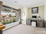 https://images.listonce.com.au/custom/160x/listings/17-civic-parade-seaholme-vic-3018/810/01203810_img_11.jpg?0mKD1GmzKjA