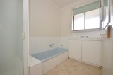 https://images.listonce.com.au/custom/160x/listings/17-clarkson-street-sebastopol-vic-3356/053/01576053_img_07.jpg?HR2YE7VjpPo