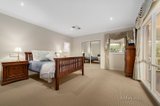 https://images.listonce.com.au/custom/160x/listings/17-clematis-court-warrandyte-vic-3113/752/00771752_img_08.jpg?r3PZMN-iees