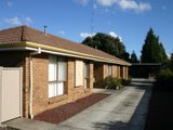 https://images.listonce.com.au/custom/160x/listings/17-clover-street-wendouree-vic-3355/590/01575590_img_01.jpg?nonUTZEnJ1Q