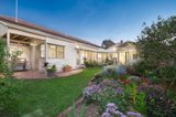 https://images.listonce.com.au/custom/160x/listings/17-clyde-street-glen-iris-vic-3146/729/00329729_img_07.jpg?05-maHGlPSc