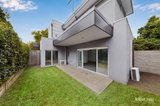 https://images.listonce.com.au/custom/160x/listings/17-daphne-street-canterbury-vic-3126/996/01890996_img_12.jpg?bnfVbuVfZZw