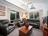 https://images.listonce.com.au/custom/160x/listings/17-david-street-ringwood-vic-3134/822/00620822_img_02.jpg?YTHhx2qbdkw