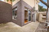 https://images.listonce.com.au/custom/160x/listings/17-dillon-street-braybrook-vic-3019/442/01937442_img_08.jpg?T9YNtEoS2dM